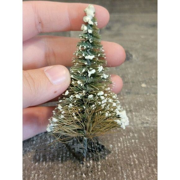 Xmas pine tree Snow Village accessory Decor figure - Picture 1 of 4